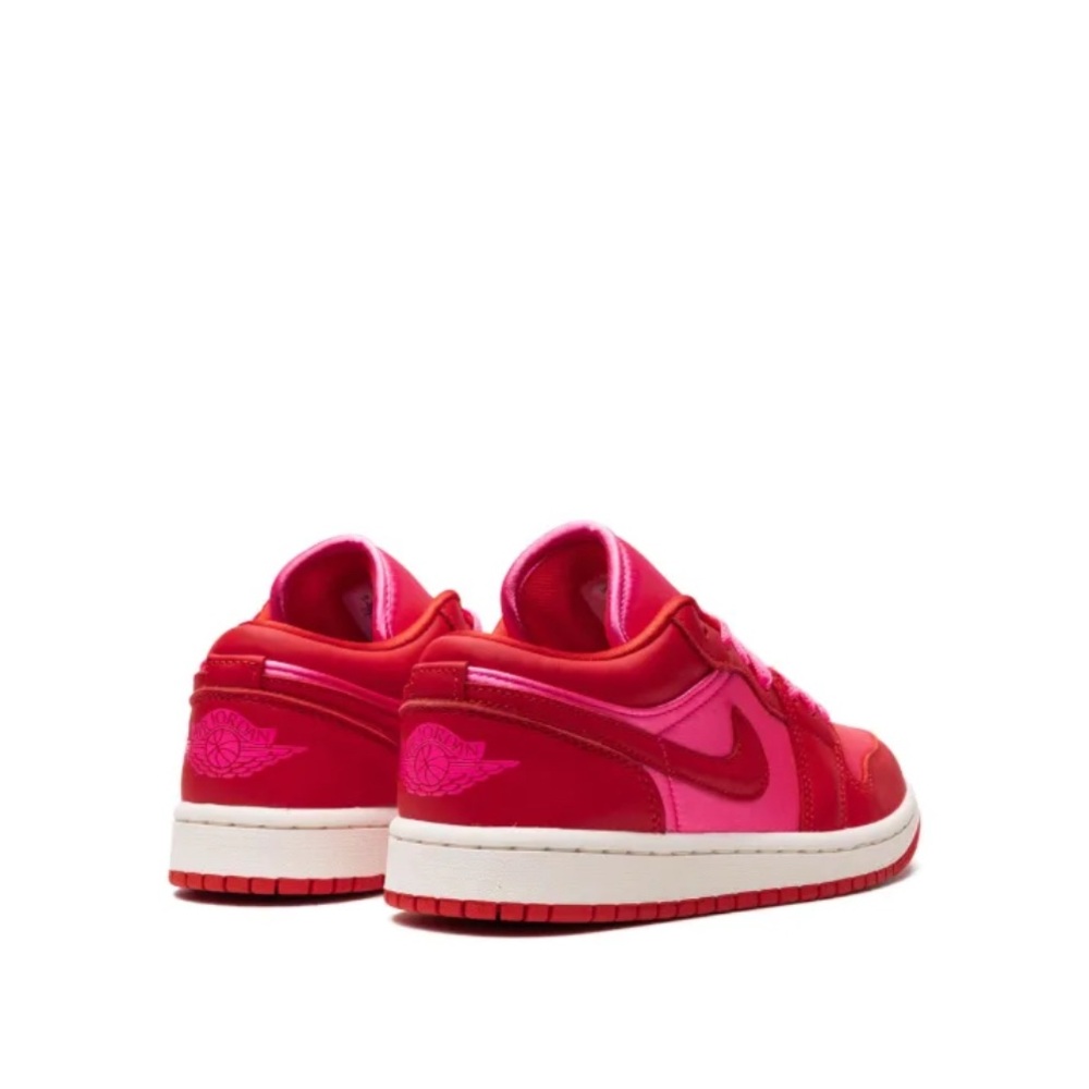 Nike Air Jordan 1 Low SE Pink Blast - Picture 4 of 11